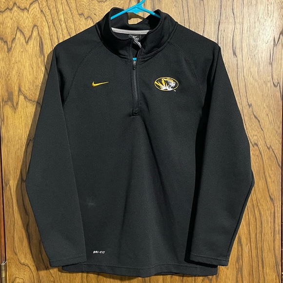 Nike boys large 3/4 zip MU pullover. - Picture 1 of 1